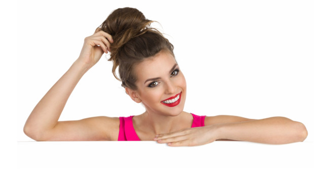 Accesorii de coafat utile pentru cea mai classy coafura: cocul