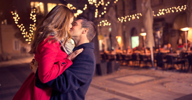 Cum influenteaza atasamentul intimitatea in relatiile de cuplu?