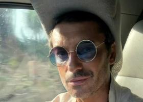 Insula Iubirii revine în vara 2025 cu sezonul 9: Radu Vâlcan și ispitele, în primele imagini oficiale