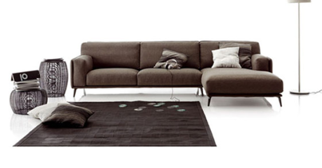 17 canapele minimaliste must have