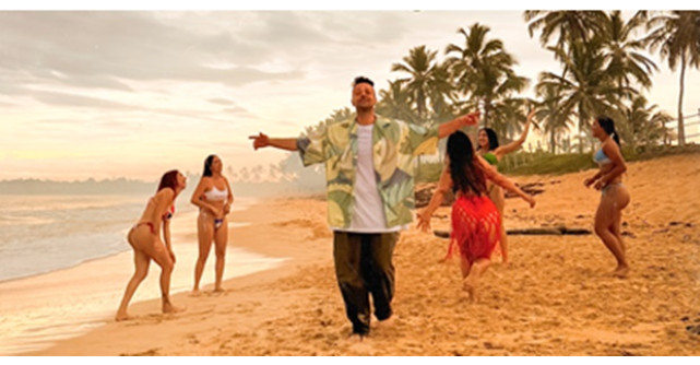 Zile fierbinți în Dominicană pentru Tudor de la Fly Project  