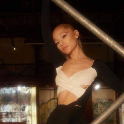 Ariana Grande a revenit cu single-ul 'Yes, And?'