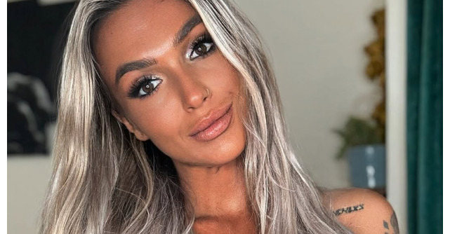 Ella și ispita Teo, momente fierbinți în mare la Insula Iubirii. Relația evoluează dincolo de limite