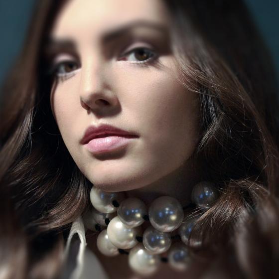 Modele de coliere cu pandantiv pentru primavara vara 2017