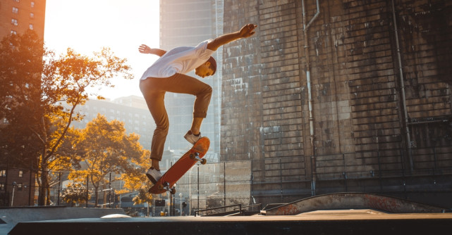 Cum să faci trick-uri simple pe skateboard? 10 recomandări 