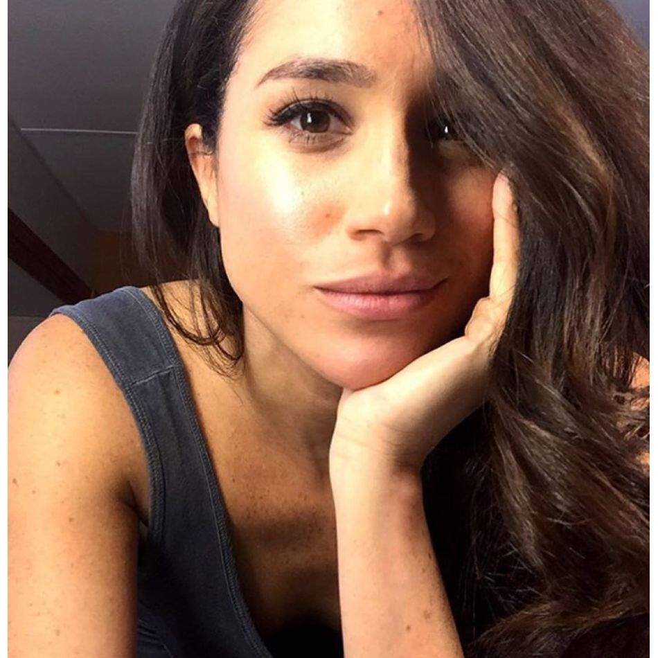 Admiratorii Casei Regale Britanice sunt convinși că Meghan Markle s-a deghizat și a participat la Încoronarea Regelui Charles