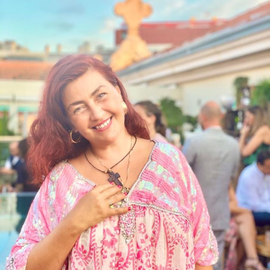 Sumayla, fiica regretatei Rona Hartner, și-a sărbătorit majoratul în Franța, alături de familie și prieteni