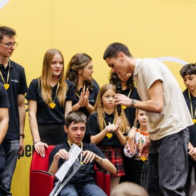 David Popovici a transformat cadourile sale de ziua de naștere în burse pentru viitorii campioni