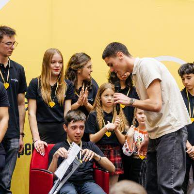 David Popovici a transformat cadourile sale de ziua de naștere în burse pentru viitorii campioni