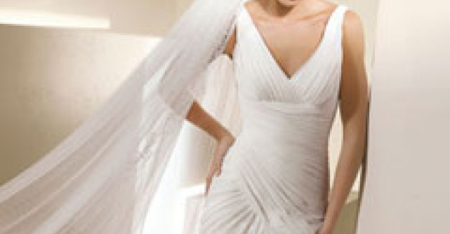 Mister si rafinament: Rochii de mireasa din colectia 2012