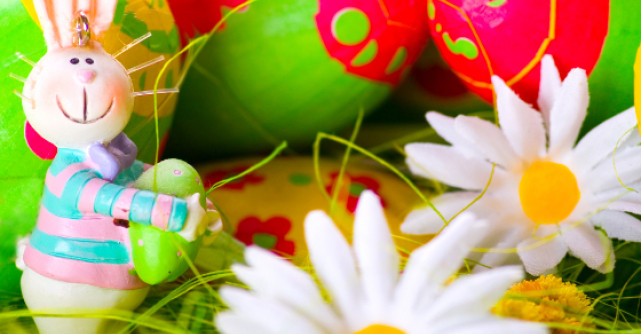 Culmea pitiponcelii: Iepuras de Pasti, pe tocuri de stripteusa