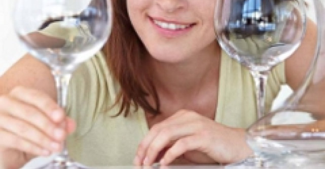 Colectie de pahare din cristal RCR Aliseo intr-o campanie exclusiva in statiile OMV cu VIVA