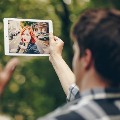 10 sfaturi care te ajută atunci când ai o relație la distanță