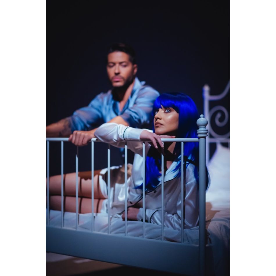 JORGE, SURPRINS DE CĂTRE SOȚIE ÎN PAT CU ALTĂ FEMEIE