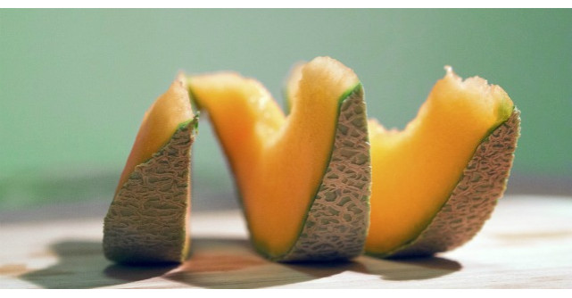 Topeste grasimea abdominala cu PEPENE GALBEN!