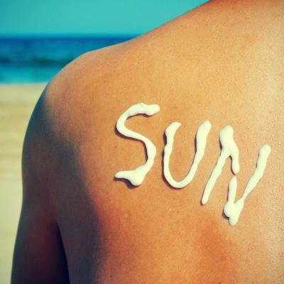 5+1 Trucuri naturale pentru a trata arsurile solare	