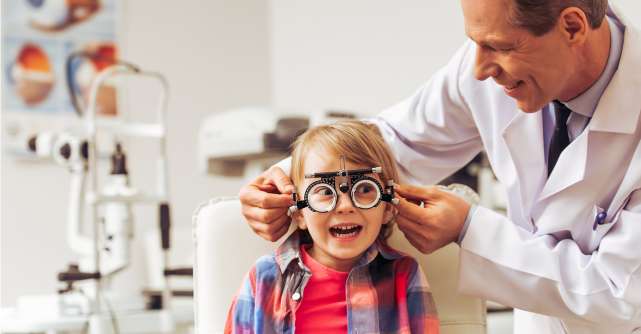 Când și de ce mergem cu copilul la oftalmolog?