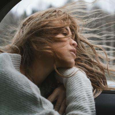 Lucrurile pe care le inveti despre tine atunci cand suferi din iubire