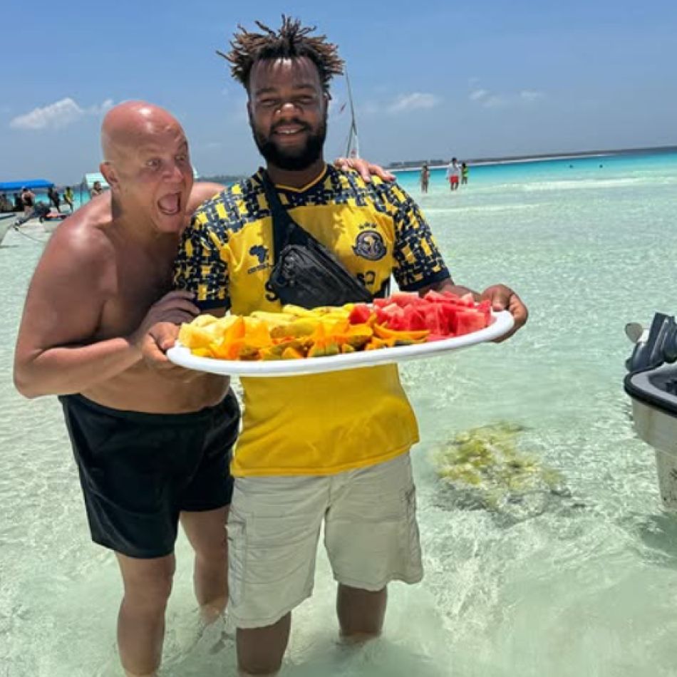Îl mai ții minte pe Axinte de la Vacanța Mare? Actorul are planuri mari acum, iar schimbarea este radicală 