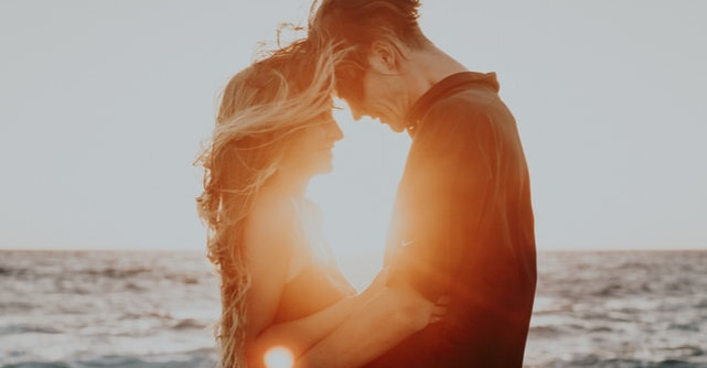 Diferența între sexul mecanic și dragoste