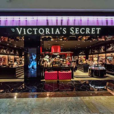 VS s-a deschis in Bucuresti!