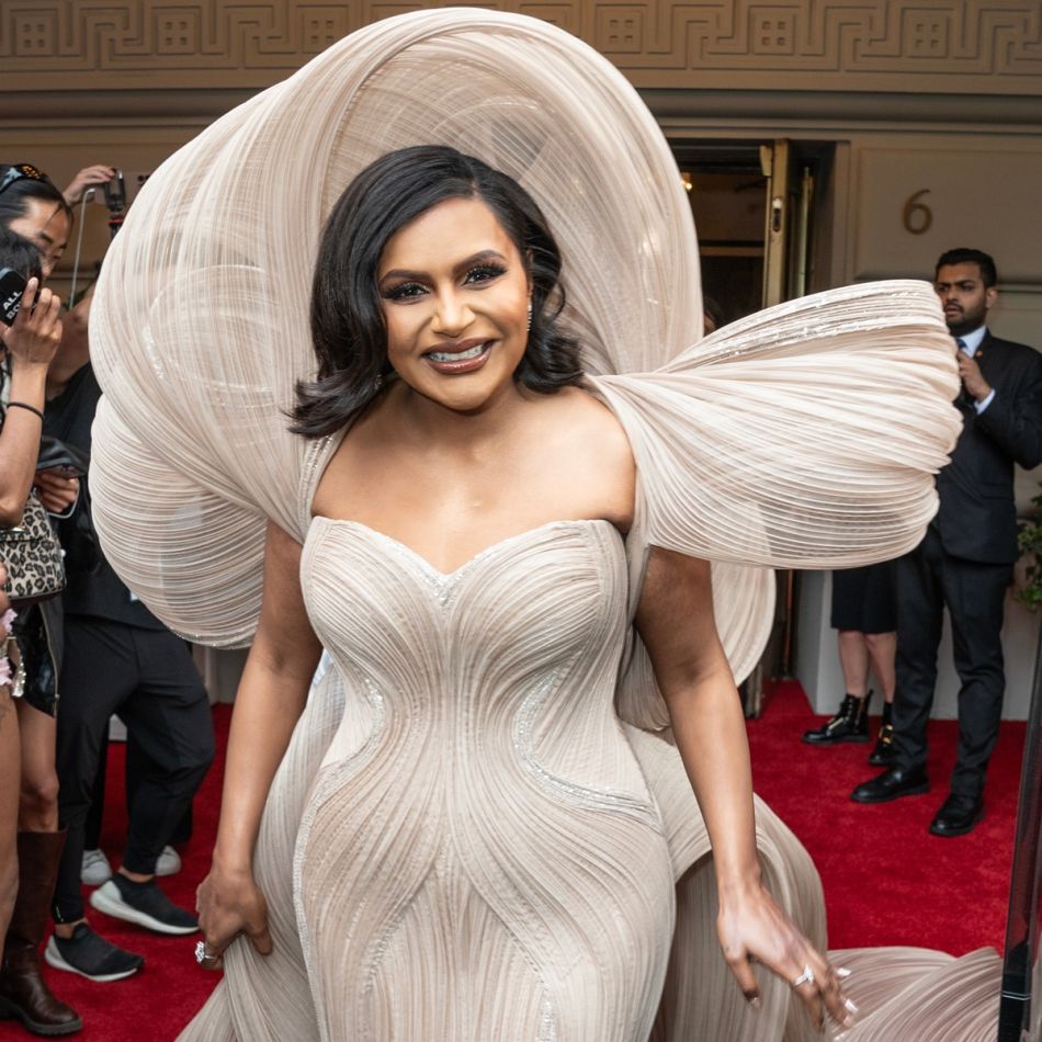 Cele mai spectaculoase ținute de la Met Gala de-a lungul anilor. Pe cine a lăsat Anna Wintour, Cerberul modei, pe Covorul Roșu?