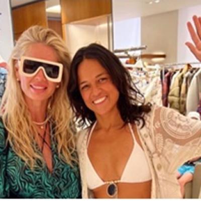 Val de critici după ce Andreea Bănică a postat o fotografie cu o actriță celebră! Ce i-a deranjat pe internauți?