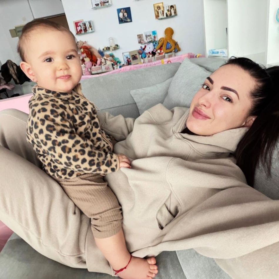 Larisa Iordache, copleșită de emoții după ce și-a dus fetița la creșă: Sigur la mine nu o să fie așa...