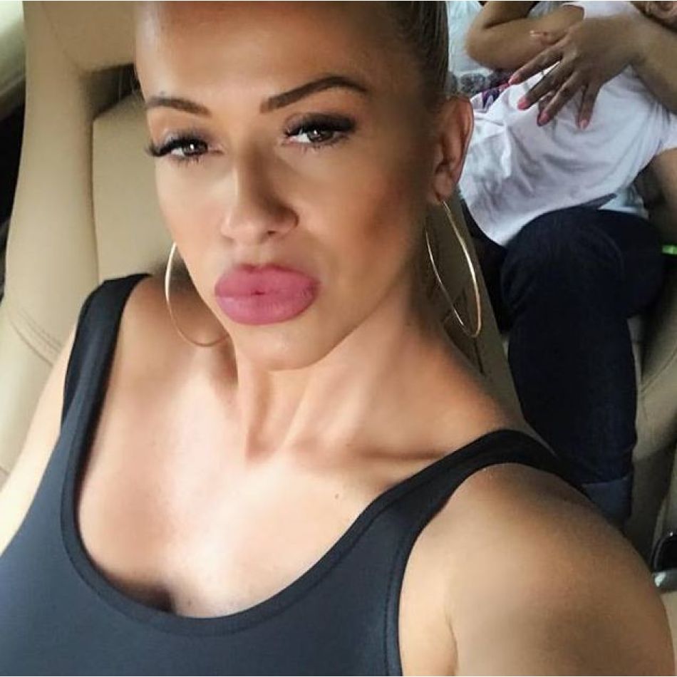 Anda Adam supărată pe Oana Zăvoranu, după ce i-a jignit fiica! Artista a cerut executare silită