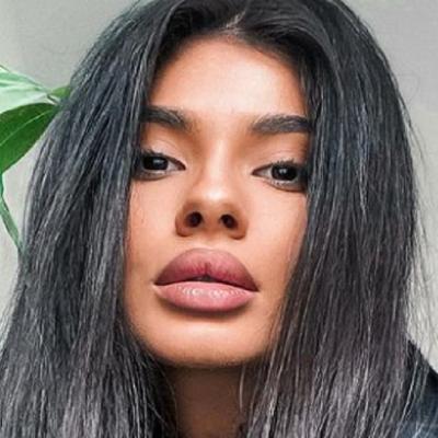 Marisa Paloma își sărbătorește astăzi fiica! Bebelușa a împlinit o lună și se confruntă cu dureri de burtică
