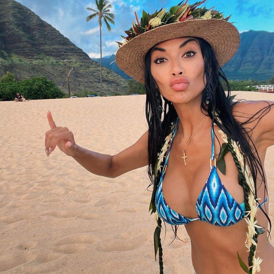 Nicole Scherzinger s-a logodit după 3 ani de relație cu Thom Evans