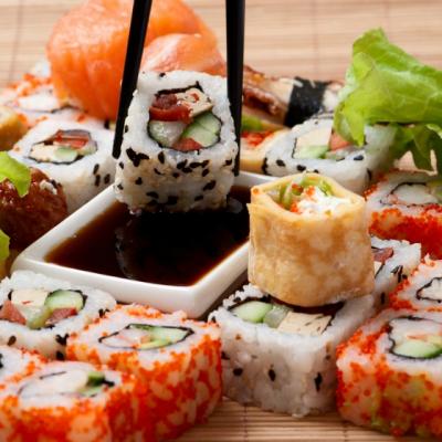 Dieta japoneza. Te ajuta sa slabesti si intarzie imbatranirea