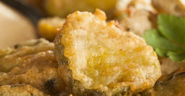 O altfel de reteta: castraveti murati prajiti