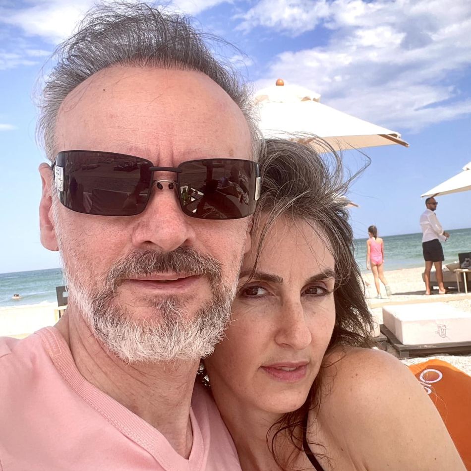 Iubita lui Mihai Albu, sprijin necondiționat în lupta acestuia cu cancerul! Cum se simte acum designerul de pantofi?