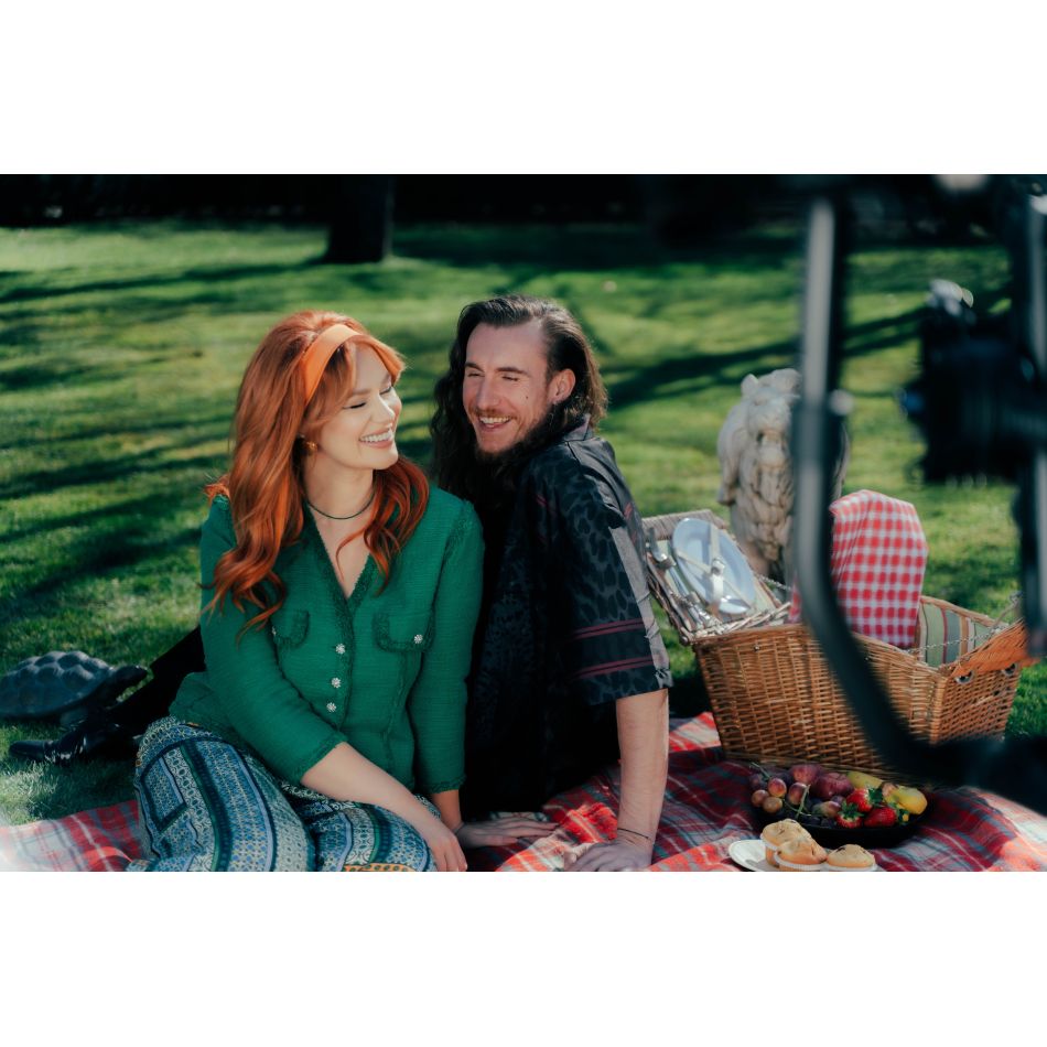 Feli lansează Flori de argint, o piesă ce-și are inspirația în șlagărele României 