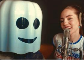 Piesa de pe primul loc din topul global TikTok vine de la doi români: Fantomel și Kate Linn cuceresc topurile internaționale cu