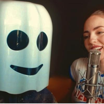 Piesa din topul global TikTok vine de la doi români: Fantomel și Kate Linn cuceresc topurile internaționale cu Dame Un Grrr