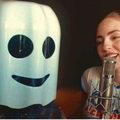 Piesa din topul global TikTok vine de la doi români: Fantomel și Kate Linn cuceresc topurile internaționale cu Dame Un Grrr