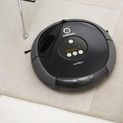 Ia-ti vacanta de la curatenie cu noul aspirator-robot  NaviBot CornerClean de la Samsung!