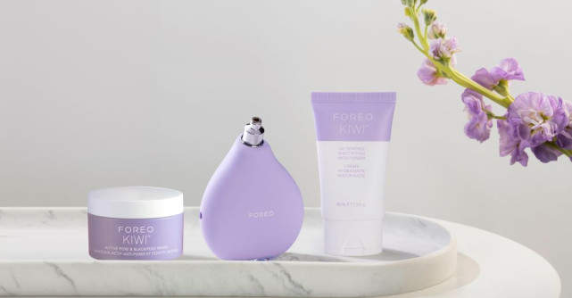 FOREO lansează KIWI™ Oil Control Mattifying Moisturizer (baza perfectă de machiaj pentru un ten gras)