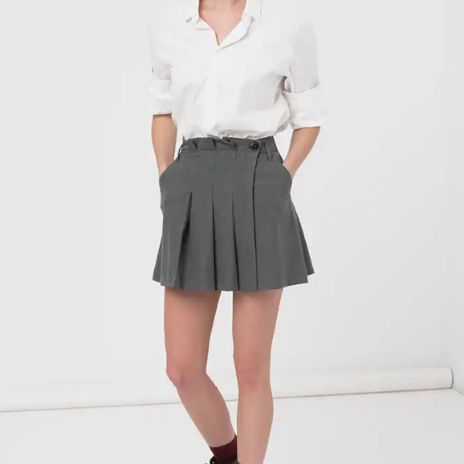 Fustele plisate: 20 de modele minunate pentru orice garderobă