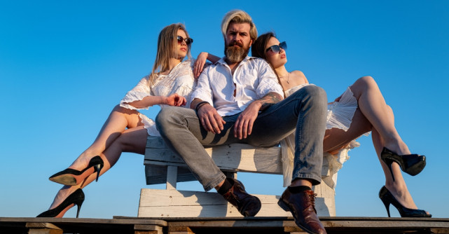 Îi caut iubită soțului meu