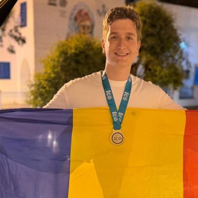 Răzvan-Mihai Iacob, elevul genial din spatele medaliei de aur la securitate cibernetică pe radarul NASA