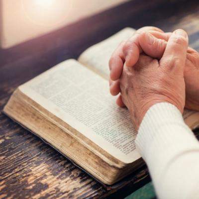 Prima carte scrisa de papa Francisc va aparea in Romania