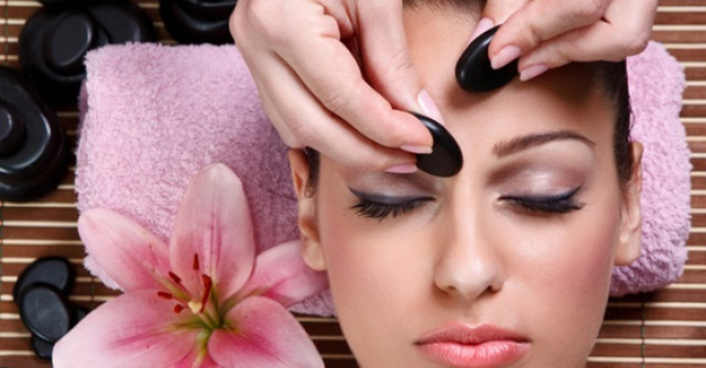 Cele mai nebunesti tratamente de infrumusetare ale vedetelor