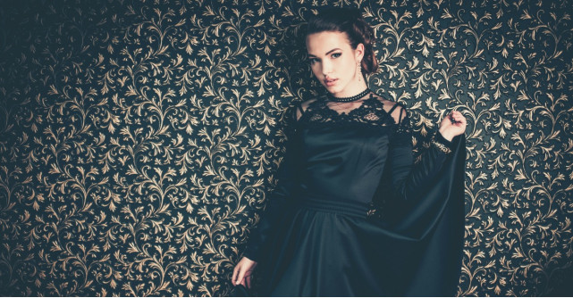 Rochii cu maneci clopot