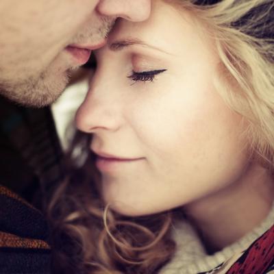 25 de moduri frumoase prin care sa-i spui persoanei iubite: Te Iubesc!