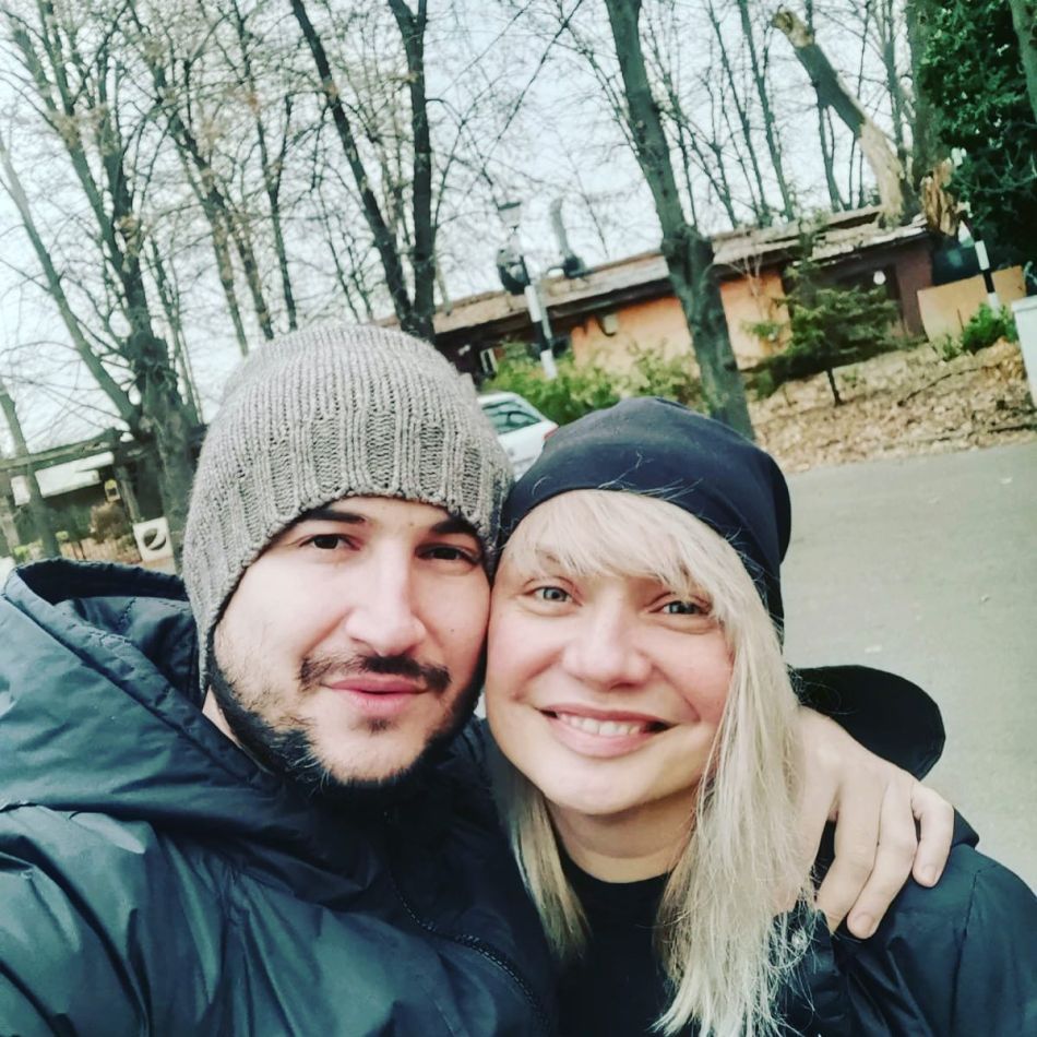 Alex Dobrescu, primele declarații despre noua iubită. Cine este misterioasa tânără, mai mică cu 16 ani decât el?