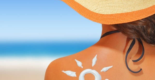 5 Efecte nebanuite ale lotiunilor de plaja