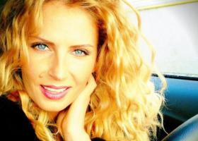 Andreea Bănică îți dezvăluie secretele unei supe de găluște senzaționale! Modul de preparare este totul
